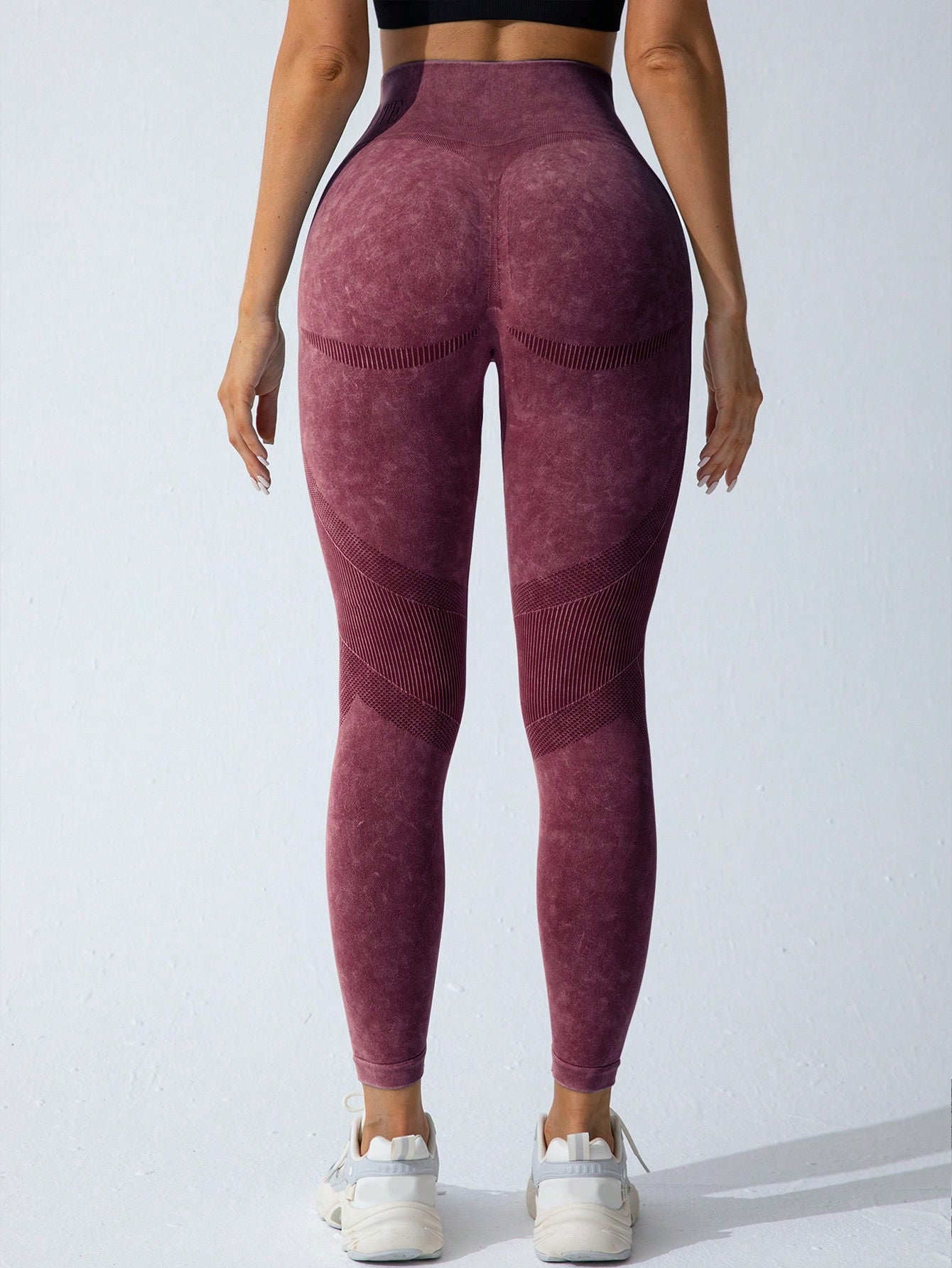 Legging Fitness Compressão Com Recortes Anatômicos