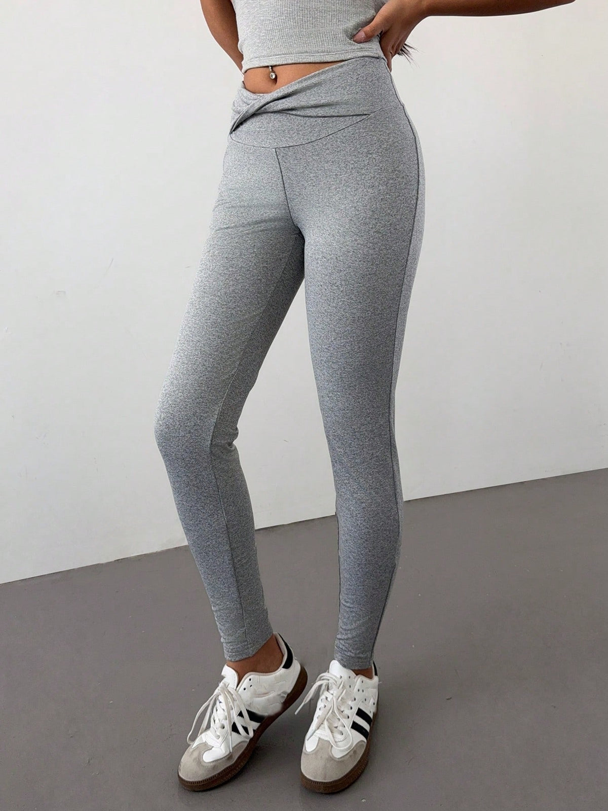 Legging Fitness Cintura Alta Tecido Macio Ajustado