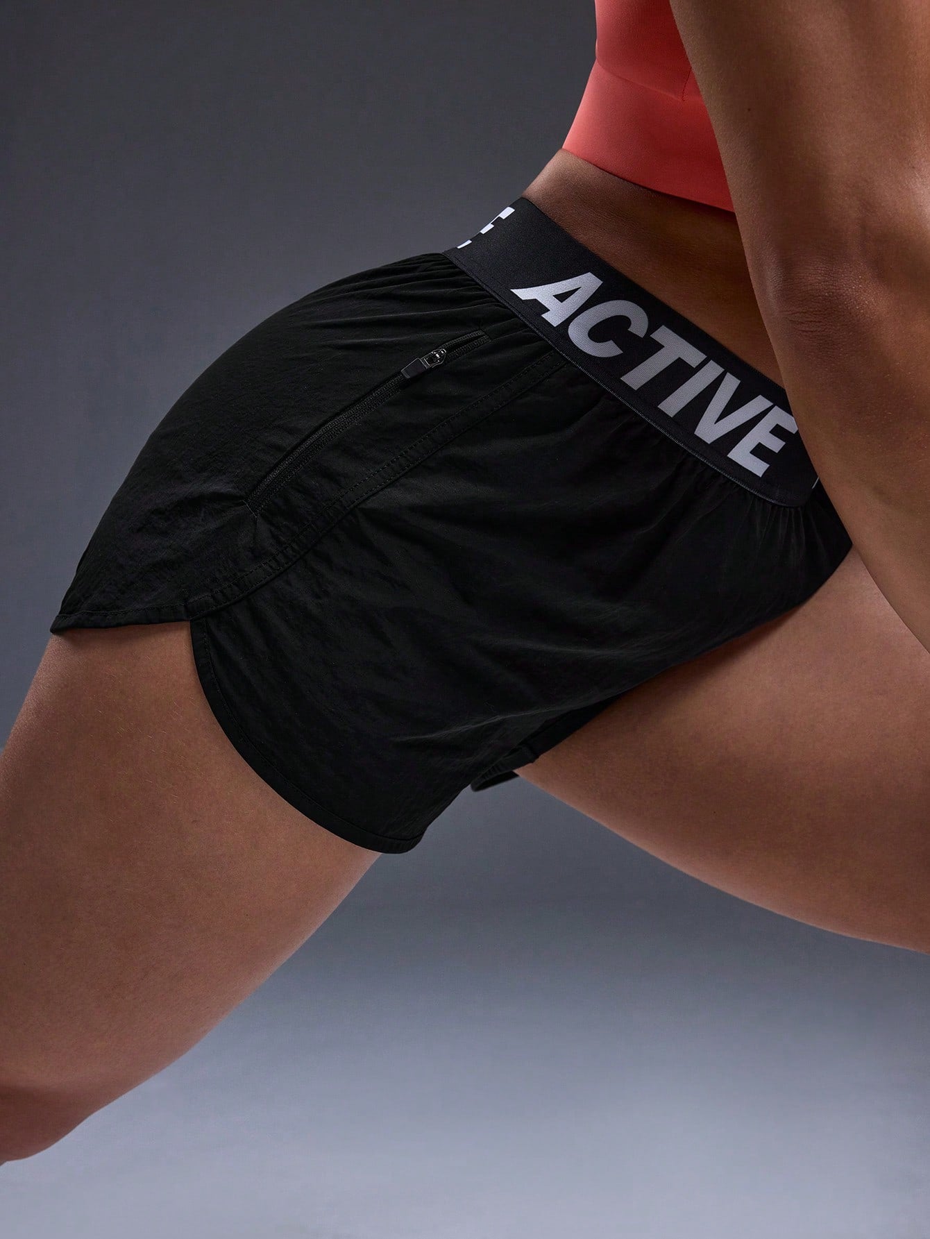 Short Soltinho Microfibra Com Bolso Zíper Ultraleve