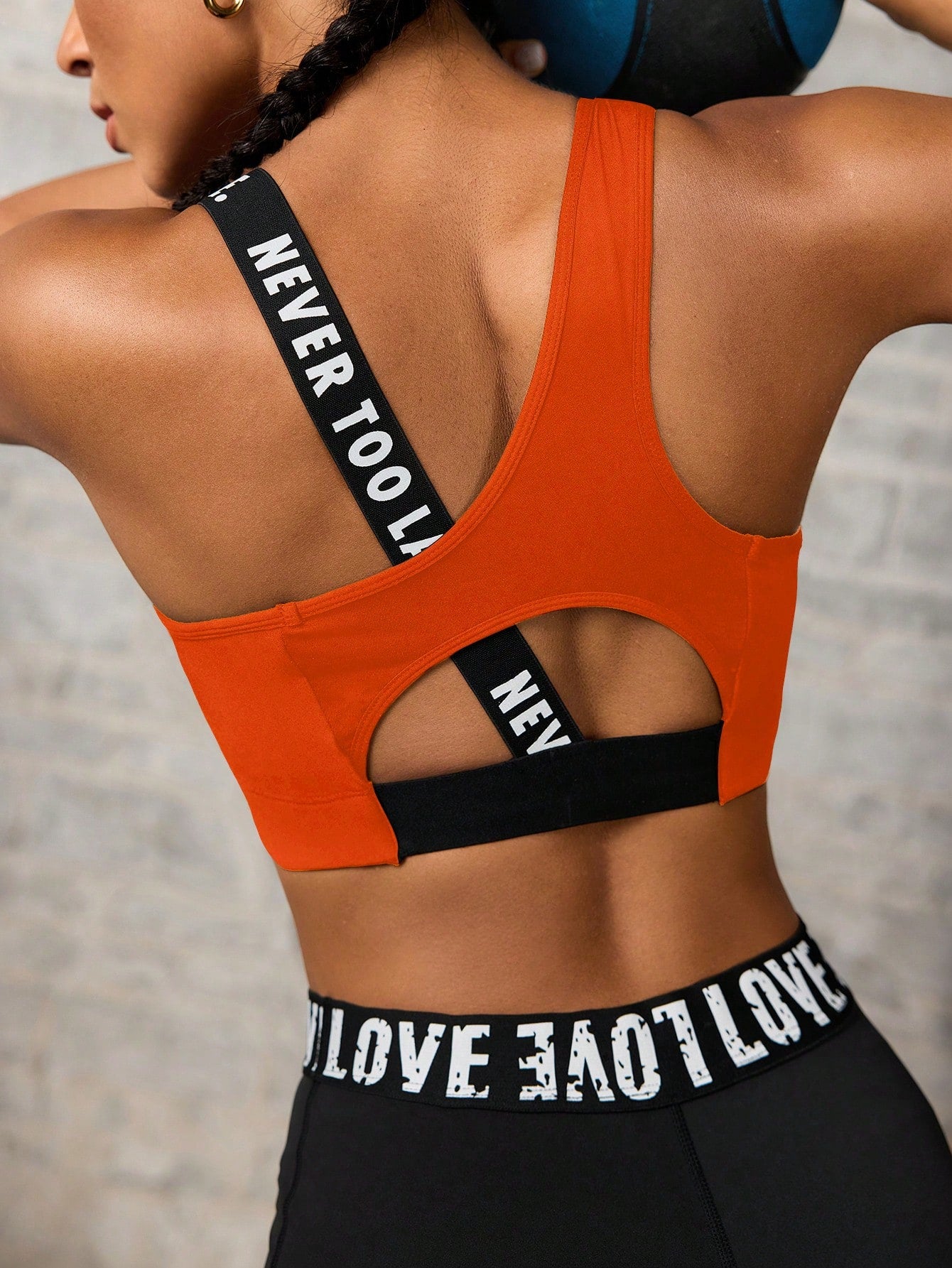 Top One Shoulder Média Sustentação Com Alça Estilizada