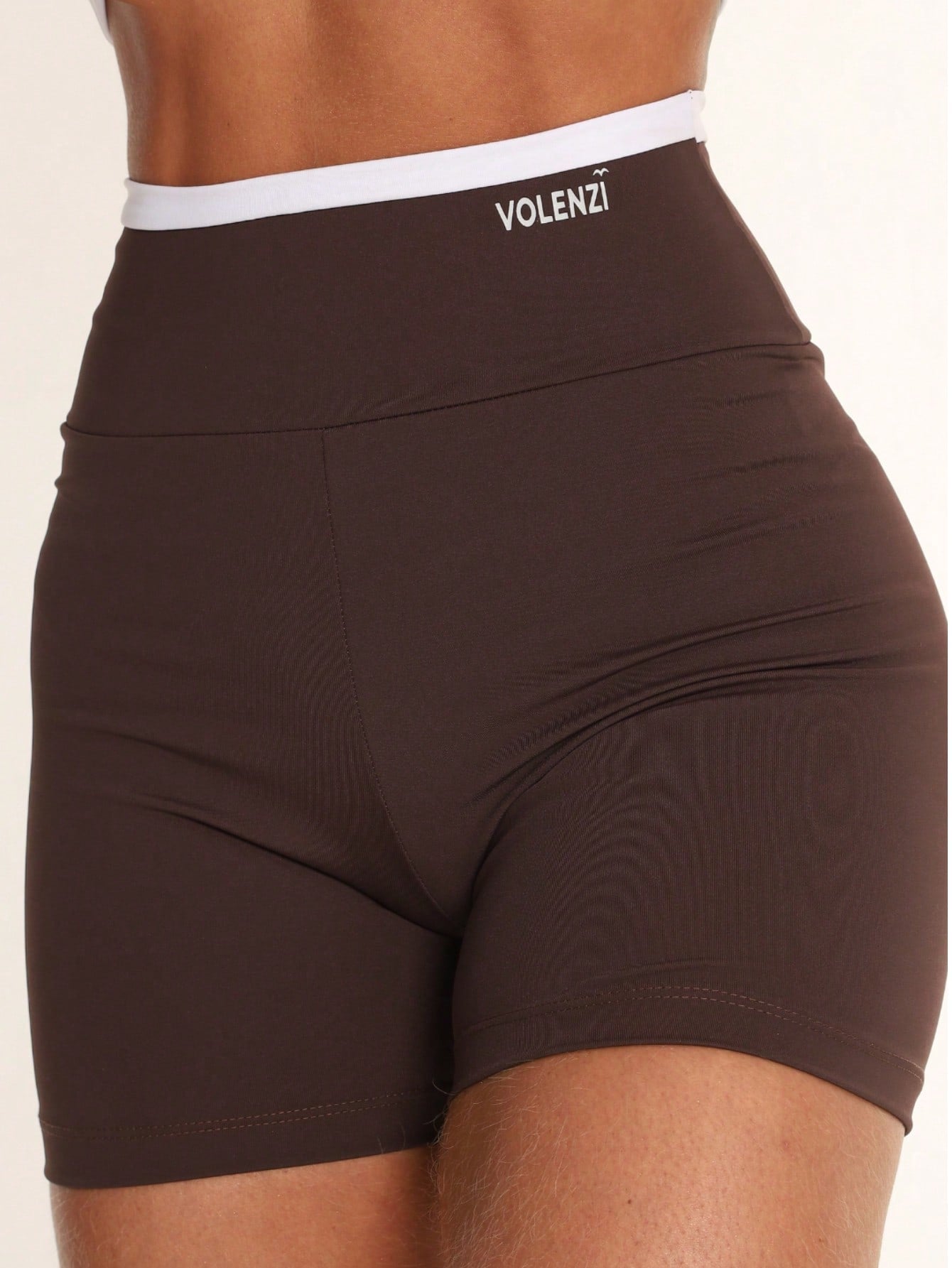 Conjunto Top Alças Finas E Short Cintura Alta Estilizado