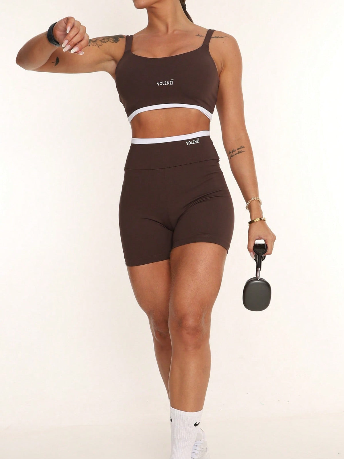 Conjunto Top Alças Finas E Short Cintura Alta Estilizado