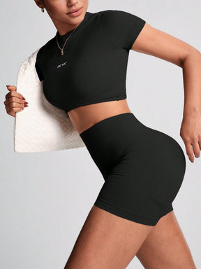 Conjunto Cropped Ajustado E Short Cintura Alta Modelador