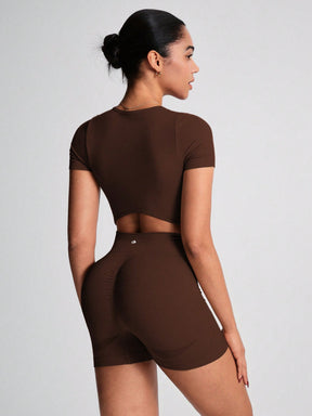 Conjunto Cropped Ajustado E Short Cintura Alta Modelador