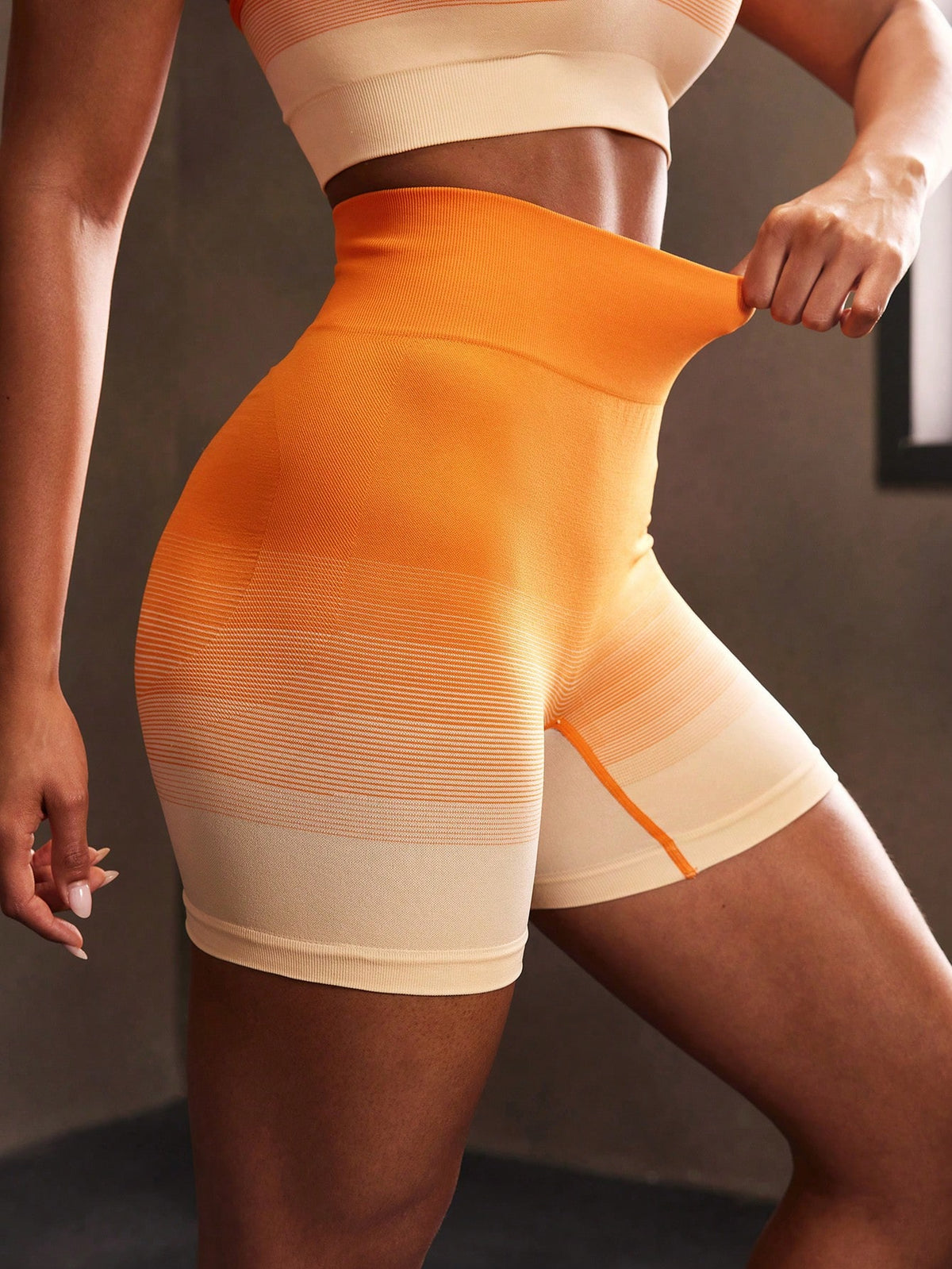 Short Seamless Degradê Franzido Cós Alto Compressão