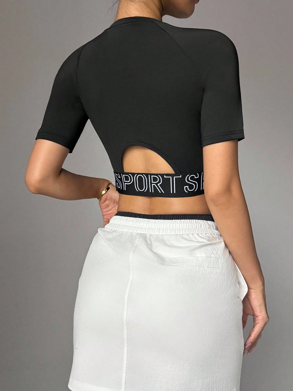 Cropped Fitness Compressão Com Barra Lettering Estilo Treino