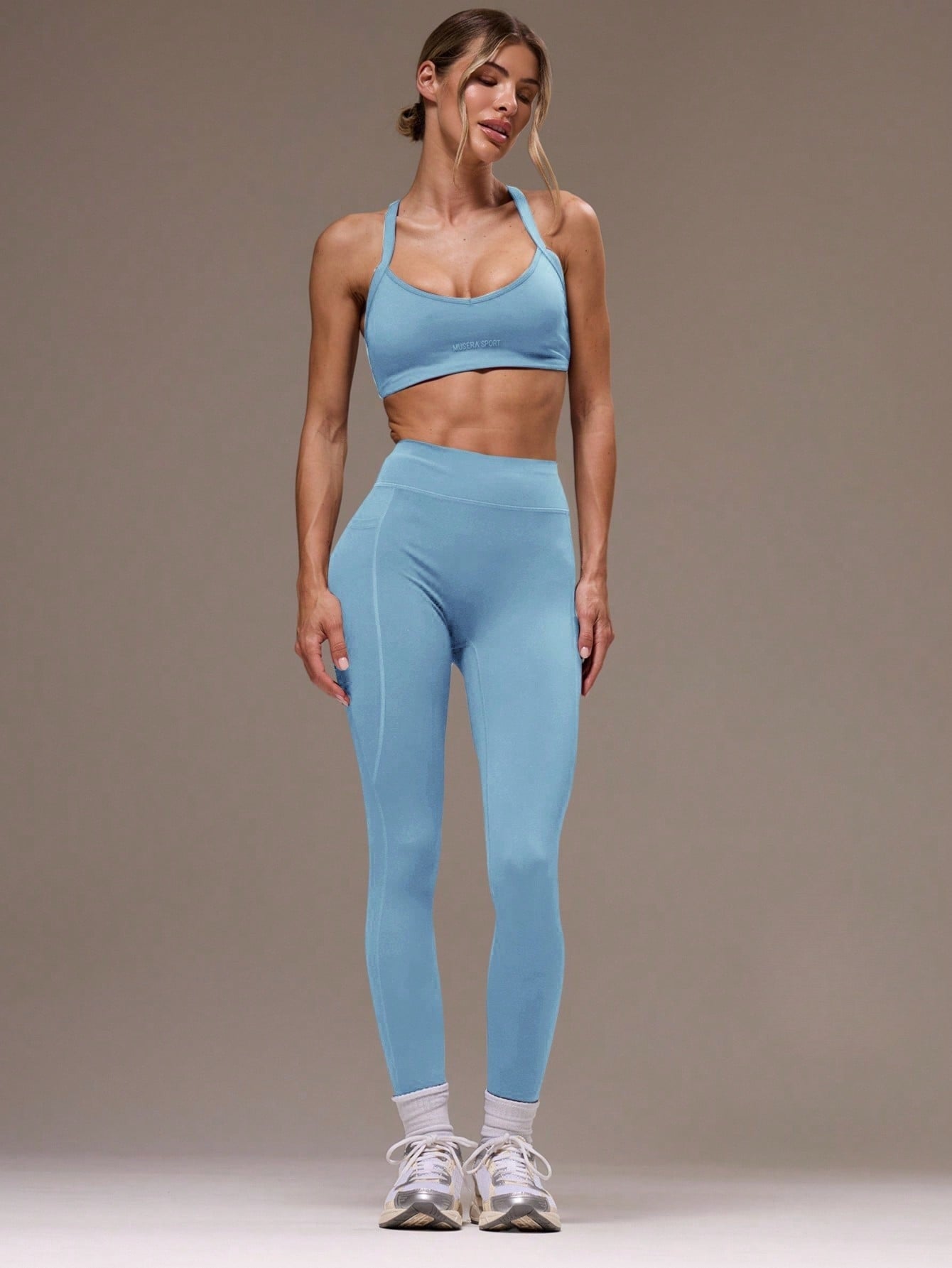 Conjunto Top Alças Finas E Legging Cintura Alta Fitness