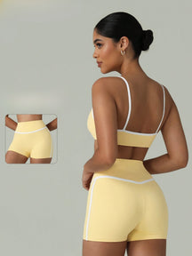 Conjunto Top Alças Finas E Short Cintura Alta Detalhado