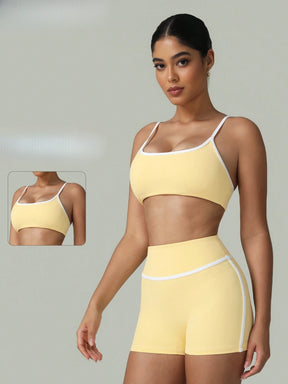 Conjunto Top Alças Finas E Short Cintura Alta Detalhado