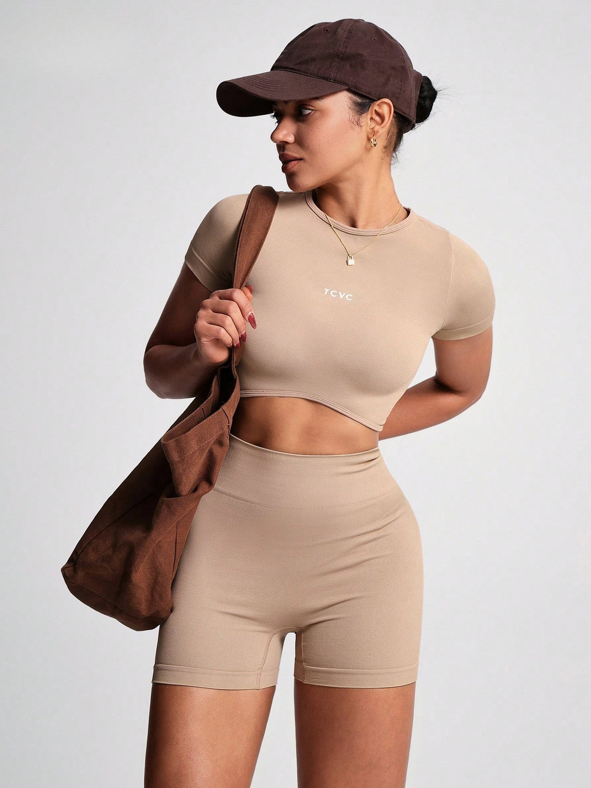 Conjunto Cropped Ajustado E Short Cintura Alta Modelador