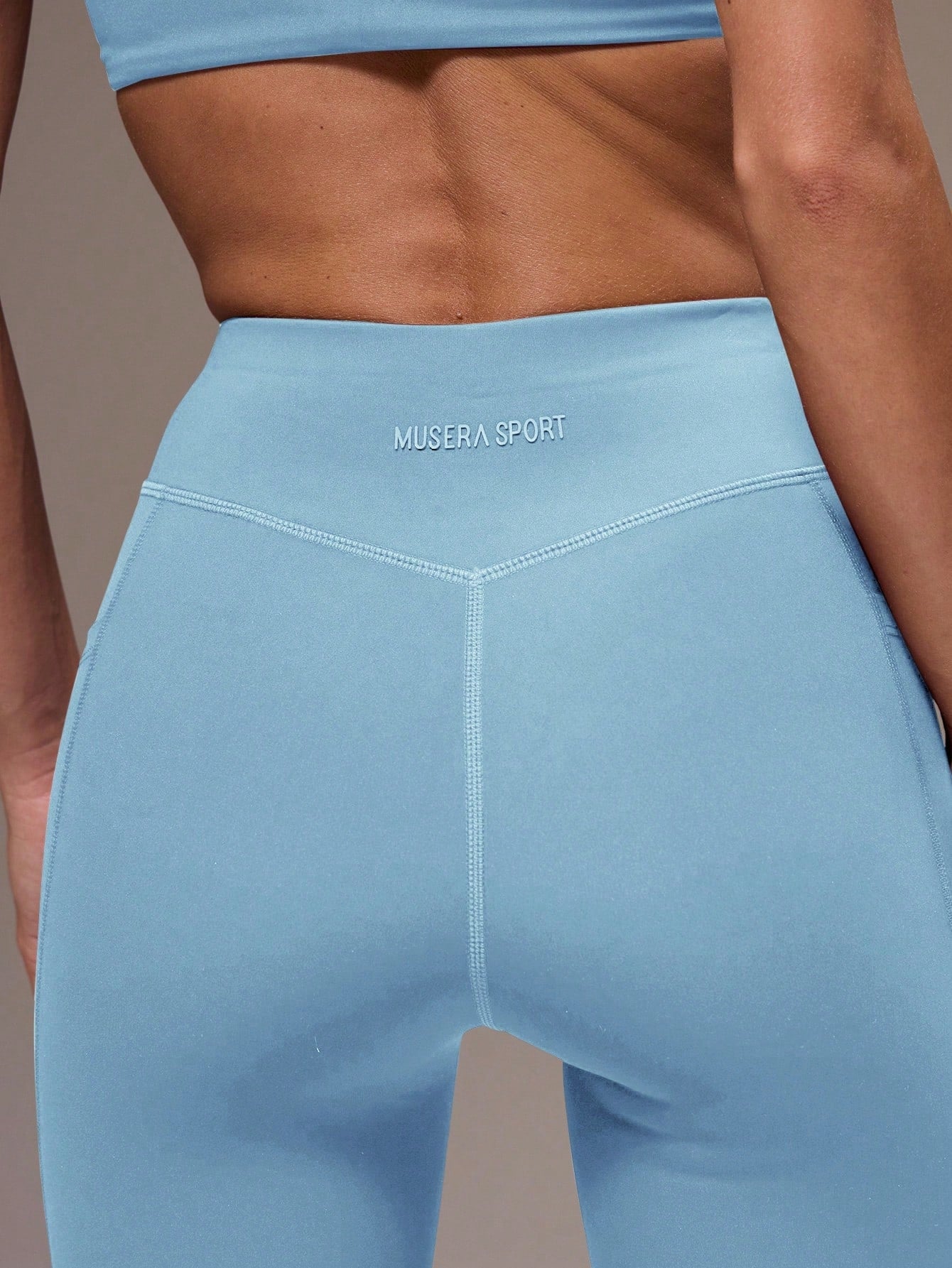 Conjunto Top Alças Finas E Legging Cintura Alta Fitness